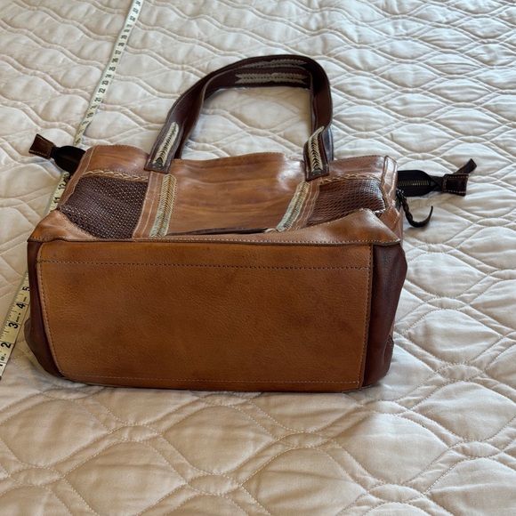 Bed Stu Two-Tone Brown Leather Shoulder Bag - Picture 3 of 10